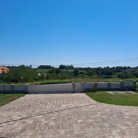 Star Lux * 비옐리나