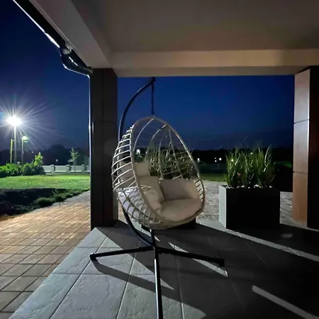 Star Lux 비옐리나